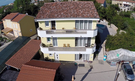 Ferienhaus Maleluni Luftaufnahme